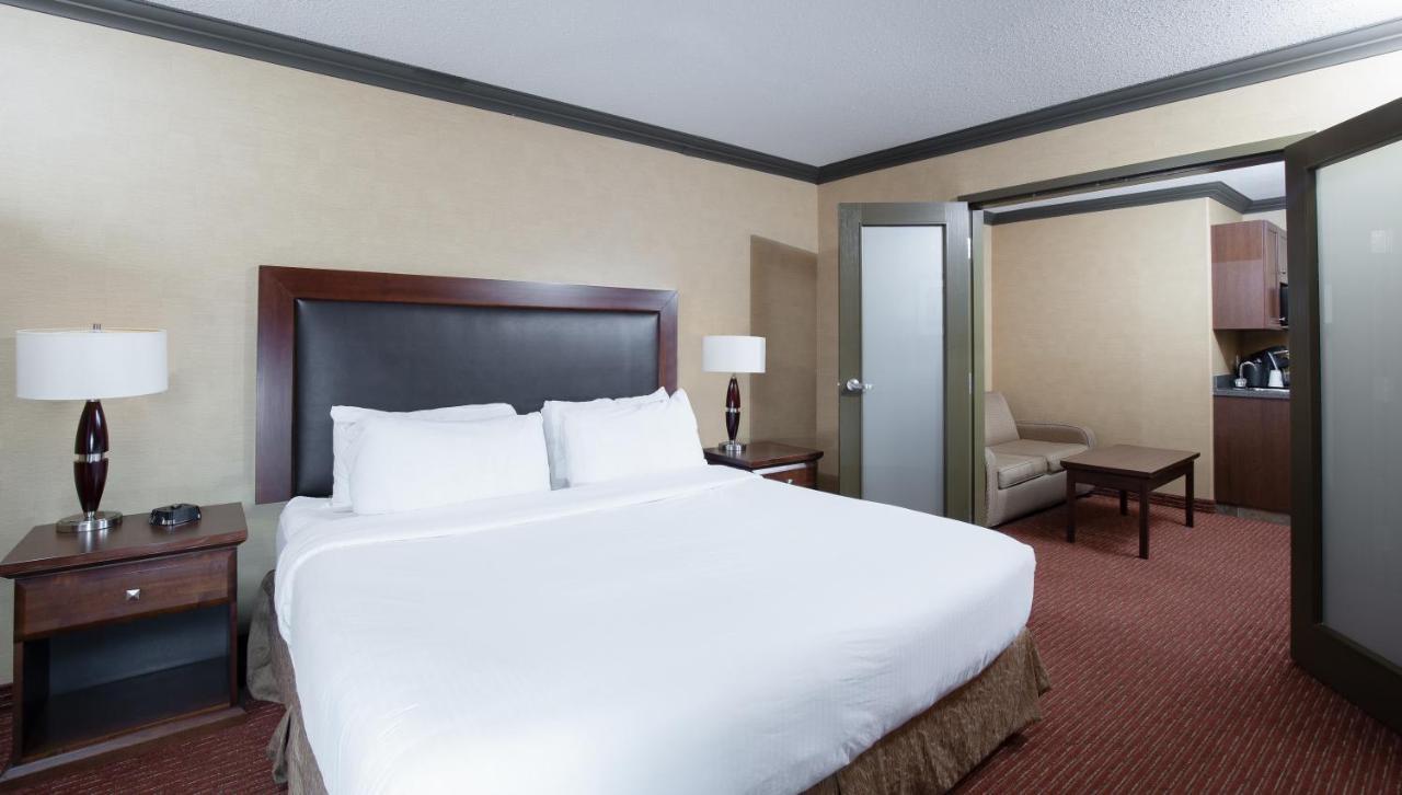Pomeroy Hotel Fort St. John Экстерьер фото