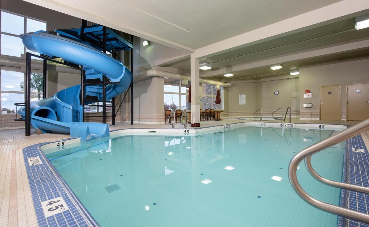 Pomeroy Hotel Fort St. John Экстерьер фото