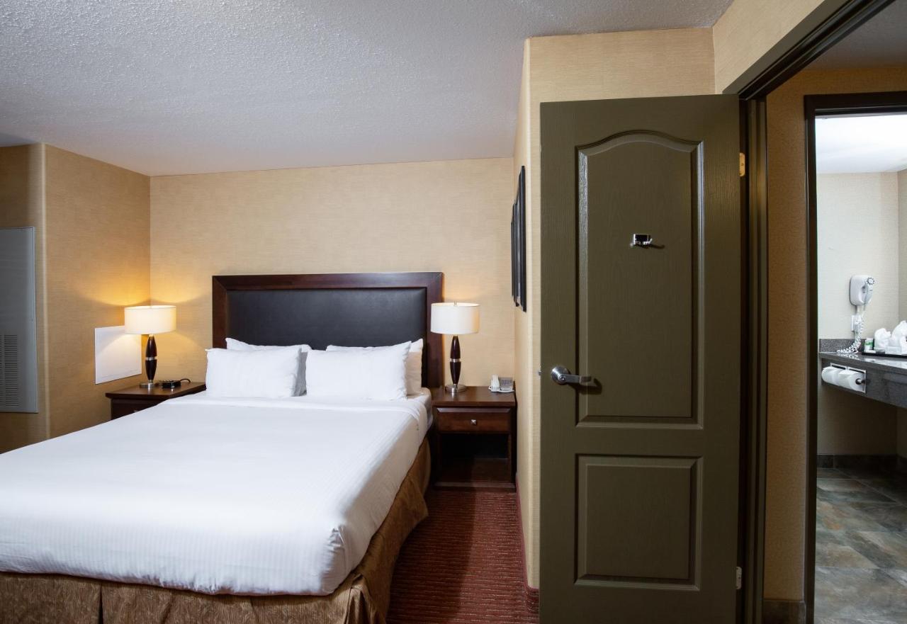 Pomeroy Hotel Fort St. John Экстерьер фото
