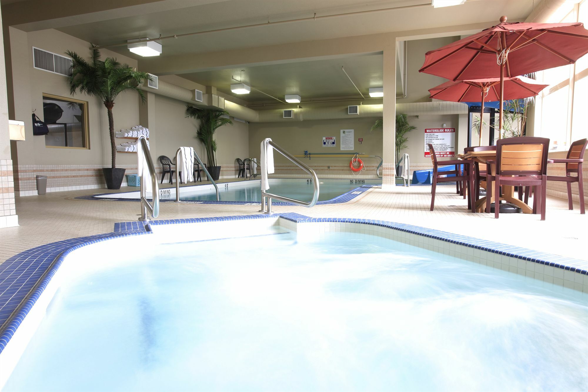 Pomeroy Hotel Fort St. John Экстерьер фото